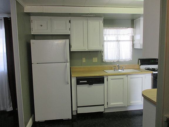 3rd image of 1304 Palmwood St
