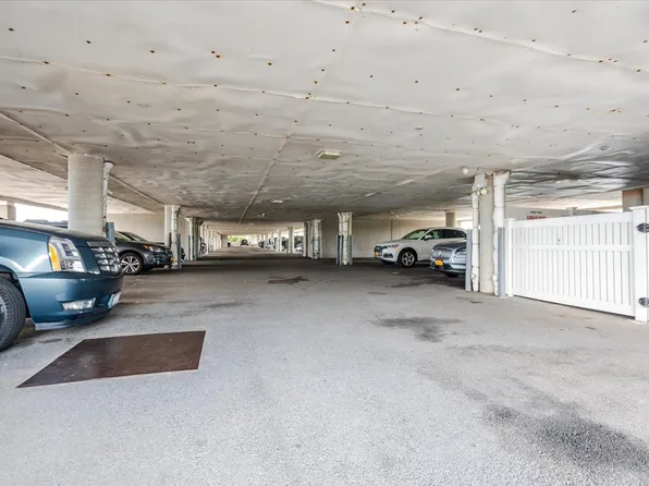 600 Clarence Avenue image 28 of 37