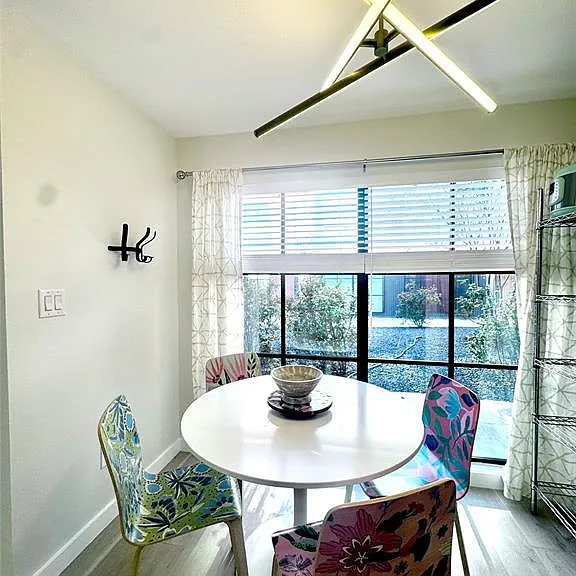 400 E 30th St #101 — Photo 5