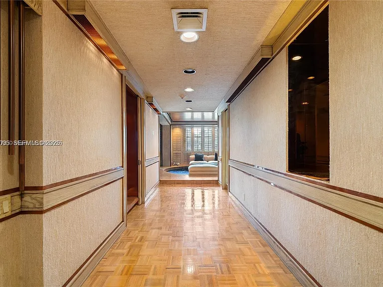 11111 Biscayne Blvd #227 — Photo 37