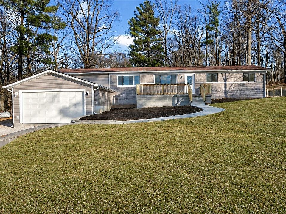 1st image of 576 N Hartstrait Rd