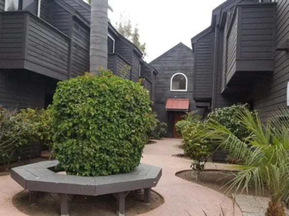 Beach & Pine Townhomes, 1457 N Vulcan Ave APT 6, Encinitas, CA 92024