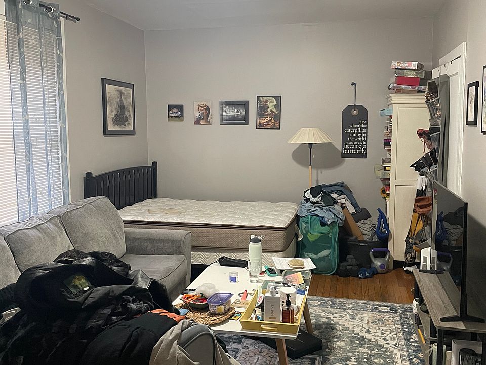 1st image of 3123 N Hamlin Ave #1C-1