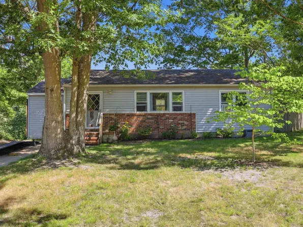 103 Robert Best Rd, Egg Harbor Township, NJ 08234