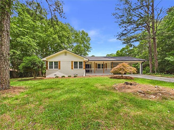 3rd image of 3784 Braswell Cir