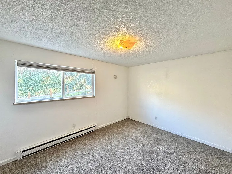 4102 38th Ave S — Photo 10