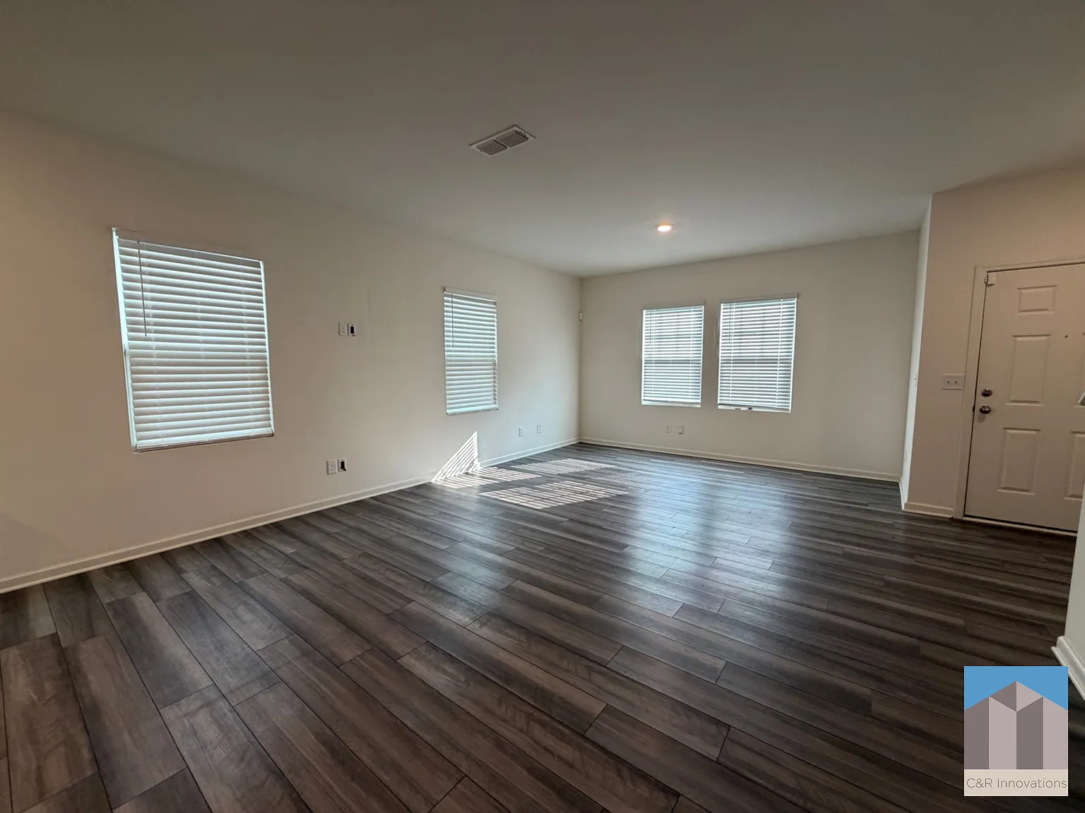 3 bed, 2.5 bath, 1594 sqft, $2,200 — Photo 4
