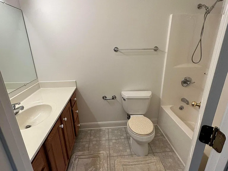 542 Virginia Ave — Photo 10