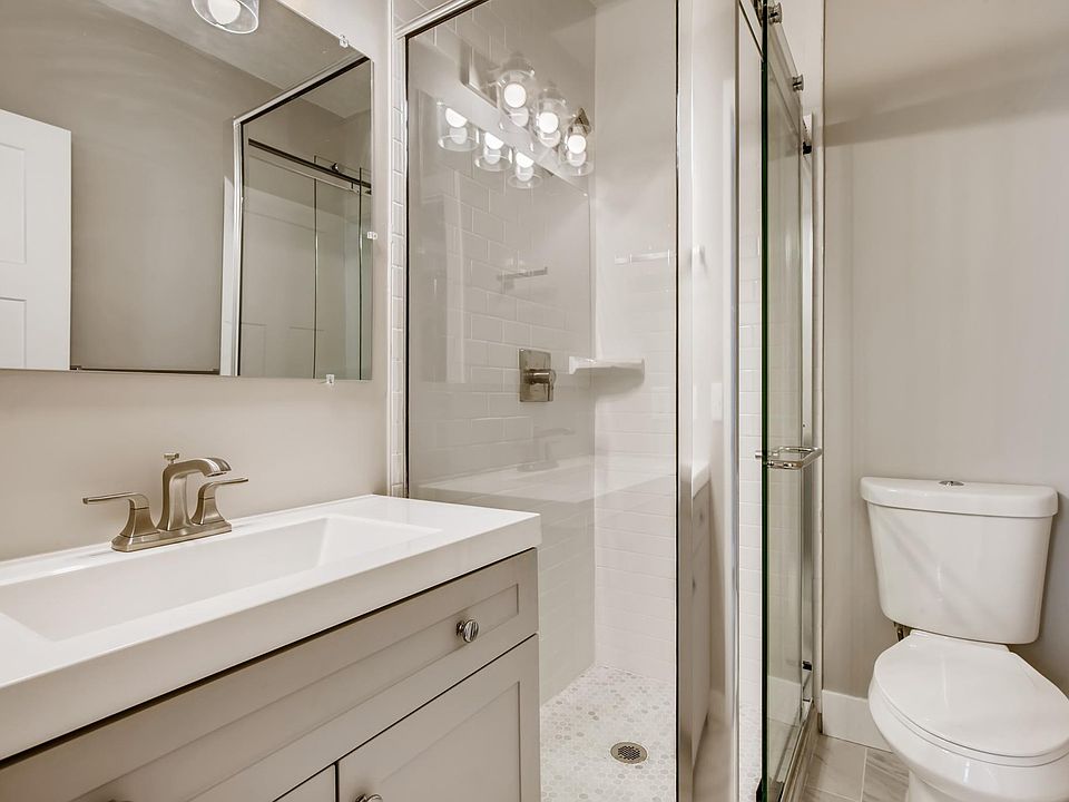 1st image of 1846 Polk St NE #1