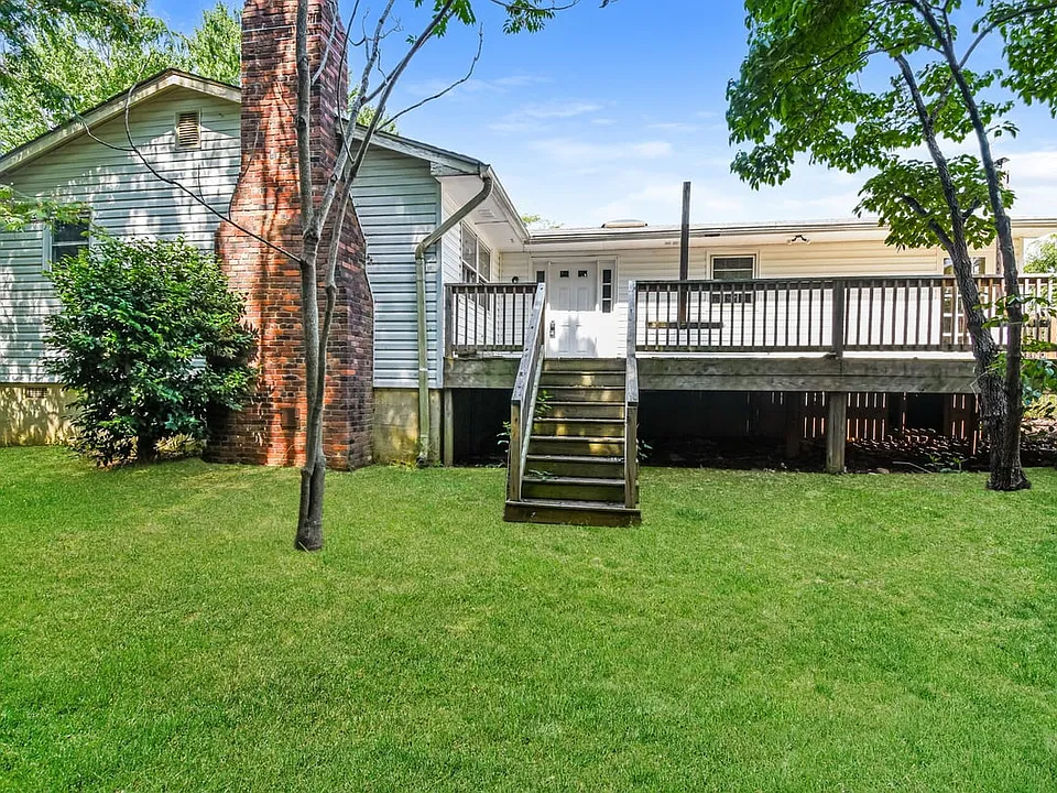 8611 Belews Creek Rd