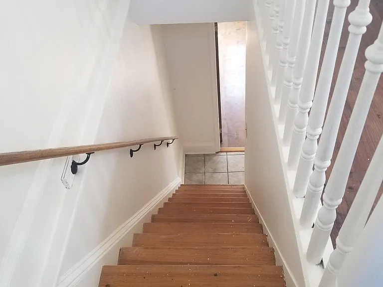 205 Noble St — Photo 18