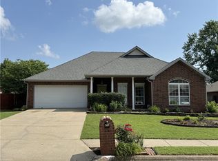 3600 W Center St, Rogers, AR 72756