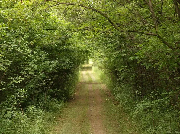 6400 McKenzie Dr, Flint, MI 48507