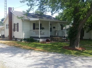 738 S Jefferson Ave, Du Quoin, IL 62832