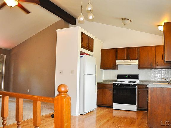 4th image of 3768 Osburn Dr
