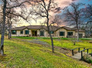 15780 Calle Camelia Way, Redding, CA 96001