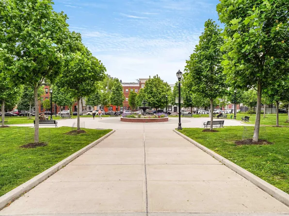 106 Griffith Street image 31 of 40