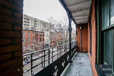 Rented by Bond New York