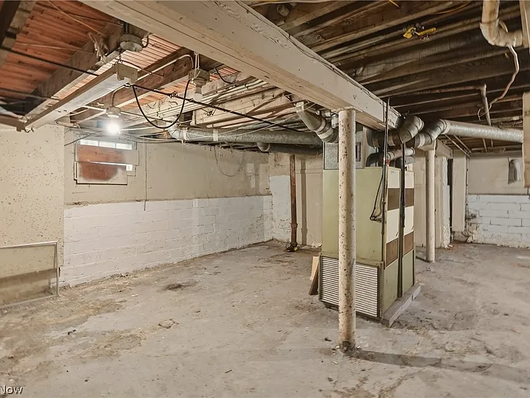 515 E 143rd St #UPSTAIRS — Photo 12