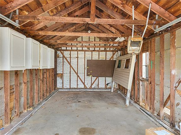 5th image of 21 N Wright Ave