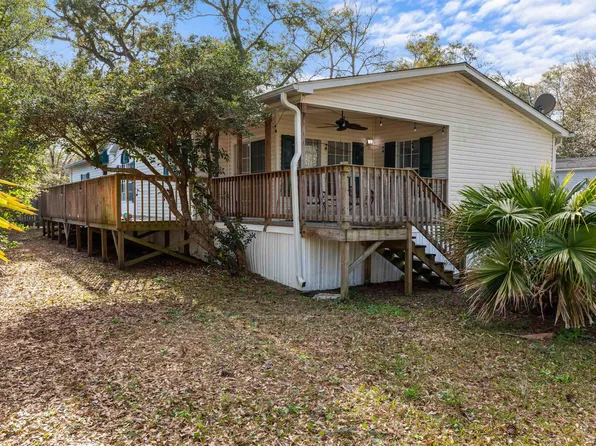 627 Mariner Ave., Murrells Inlet, SC 29576