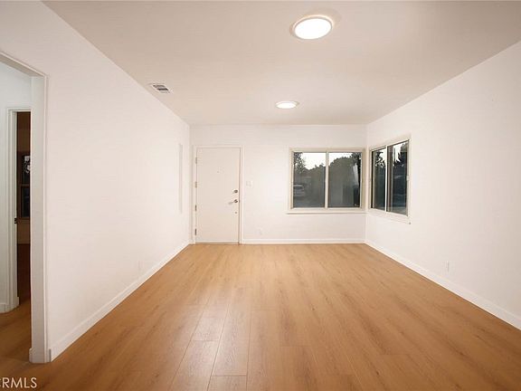 4th image of 2104 N Pass Ave
