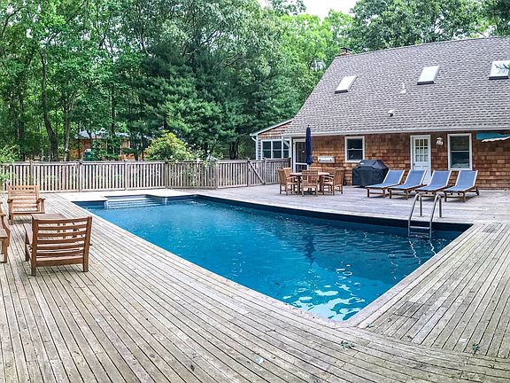2nd image of 28 Wildwood Dr
