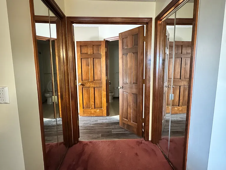 483 Clawson St — Photo 41