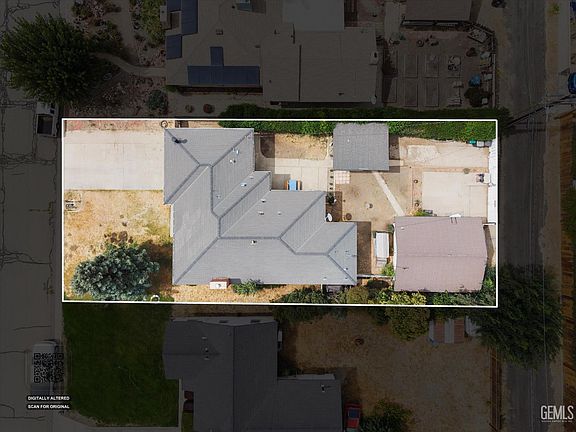 3rd image of 209 W B St