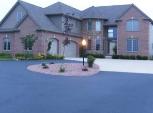 5357 Weckerly Rd, Monclova, OH 43542