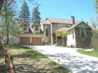 28674 N Shore Rd, Lake Arrowhead, CA 92352