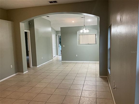 5th image of 13923 CORRINE KEY PLACE