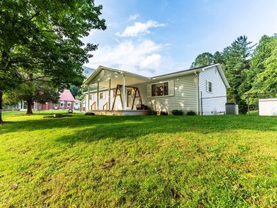 120 Tranquil Ct, Naoma, WV, 25140