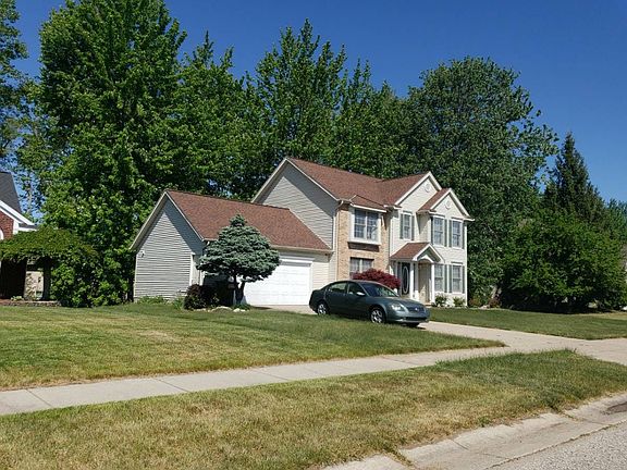 3rd image of 5717 Nancy Dr SW