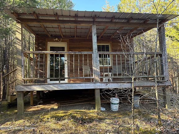 3rd image of 418 Stauffer Ct