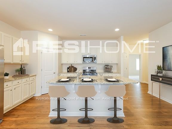 3rd image of 8840 Brakeman Dr