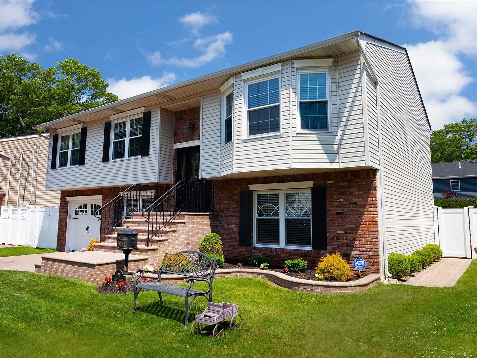95 1st Ave, Massapequa Park, NY 11762 Zillow