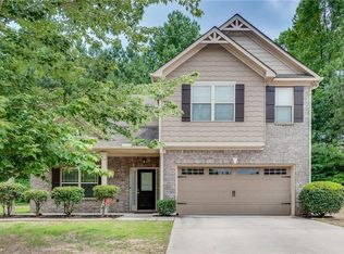 933 Whitfield Oak Rd, Auburn, GA 30011