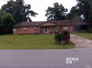 6207 Glenwood Dr, Milton, FL 32583