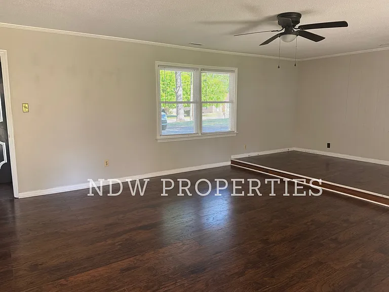 2917 Jason Dr — Photo 7