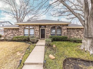3212 Clear View Dr E, Bedford, TX 76021