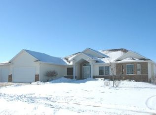 1485 Valentine Cir, Marion, IA 52302