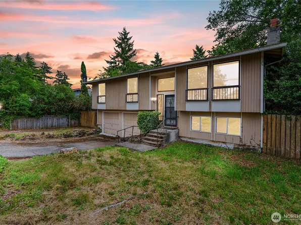 9724 Wildwood Avenue SW, Lakewood, WA 98498