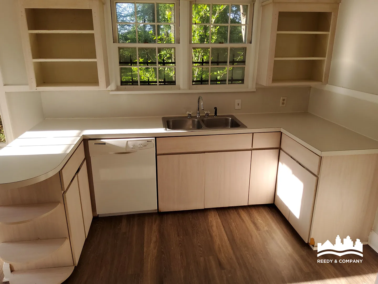 Welcome to 2950 Midland Ave! — Photo 4