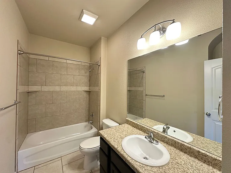 4601 Cambridge Dr — Photo 18