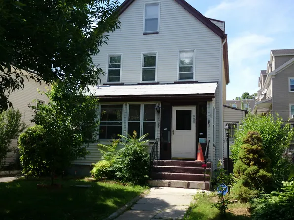 26 Longfellow St, Dorchester, MA 02122