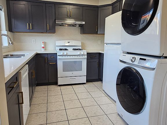 In-unit laundry