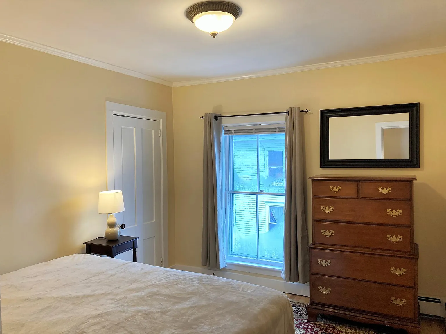 2 bed, 900 sqft, $2,000 — Photo 2