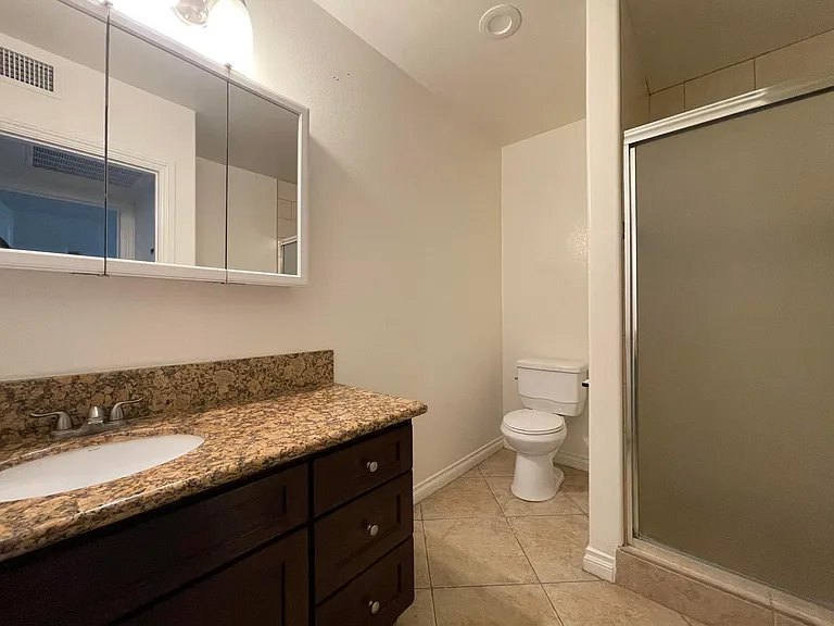 3435 S Catalina St #3 — Photo 18