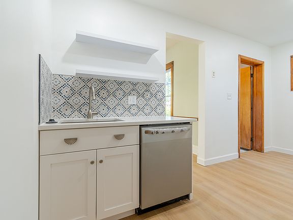 Brand new dishwasher
